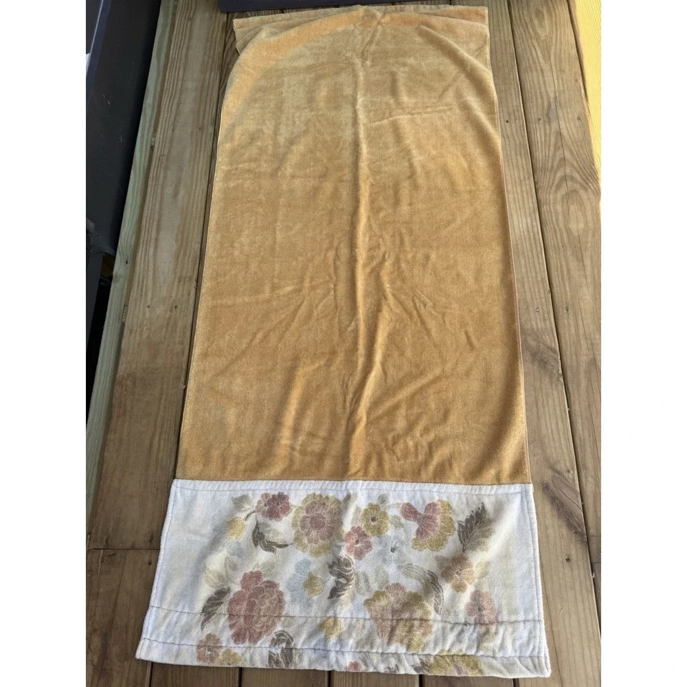 Vintage MCM Cotton Bath Towel Set Mustard Gold With Floral End 57